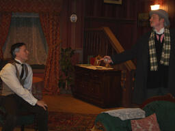 Gaslight production photo 04