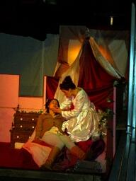 Goodnight Desdemona, Good Morning Juliet production photo 07