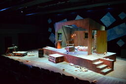 Fresh Horses set design