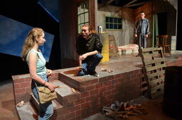 Fresh Horses production photo 08