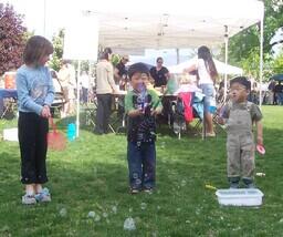 2006 peace walk children playing with bubbles #2