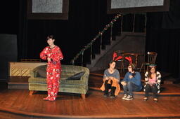 Christmas Unwrapped, a Collective Creation production photo 12