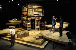 Death of a Salesman production photo 03